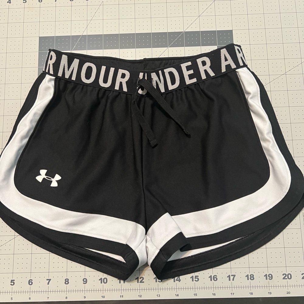 Girls Under Armour Athletic Shorts